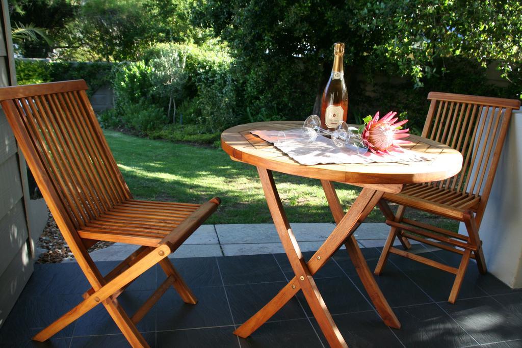 Keren'S Vine Guesthouse Stellenbosch Ngoại thất bức ảnh