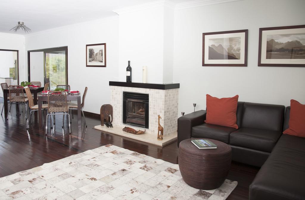 Keren'S Vine Guesthouse Stellenbosch Ngoại thất bức ảnh