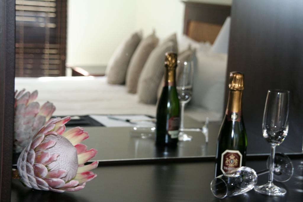 Keren'S Vine Guesthouse Stellenbosch Ngoại thất bức ảnh