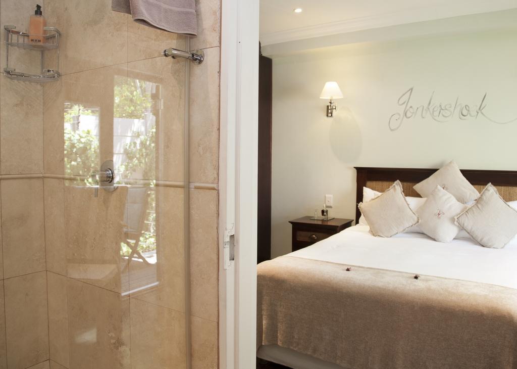Keren'S Vine Guesthouse Stellenbosch Ngoại thất bức ảnh
